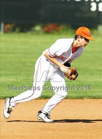 Thumbnail 1 in Creekview vs White photogallery.