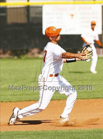 Thumbnail 3 in Creekview vs White photogallery.