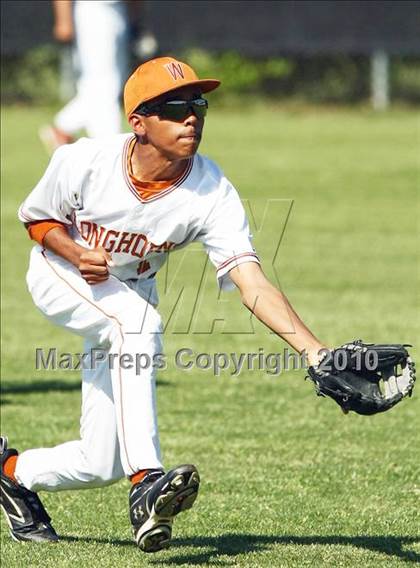 Thumbnail 1 in Creekview vs White photogallery.
