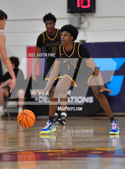 Thumbnail 2 in Campolindo vs. Oak Cliff Faith Family Academy (Torrey Pines Holiday Classic) photogallery.