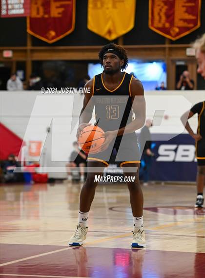 Thumbnail 2 in Campolindo vs. Oak Cliff Faith Family Academy (Torrey Pines Holiday Classic) photogallery.