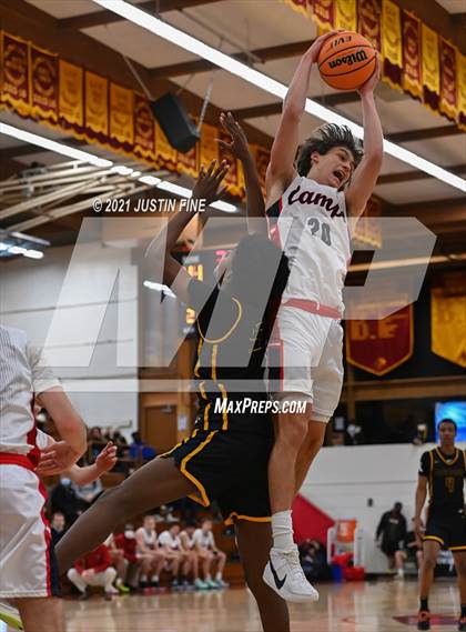 Thumbnail 3 in Campolindo vs. Oak Cliff Faith Family Academy (Torrey Pines Holiday Classic) photogallery.