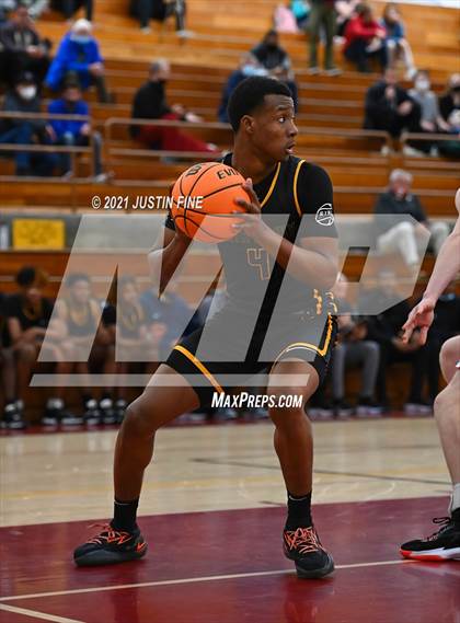 Thumbnail 3 in Campolindo vs. Oak Cliff Faith Family Academy (Torrey Pines Holiday Classic) photogallery.