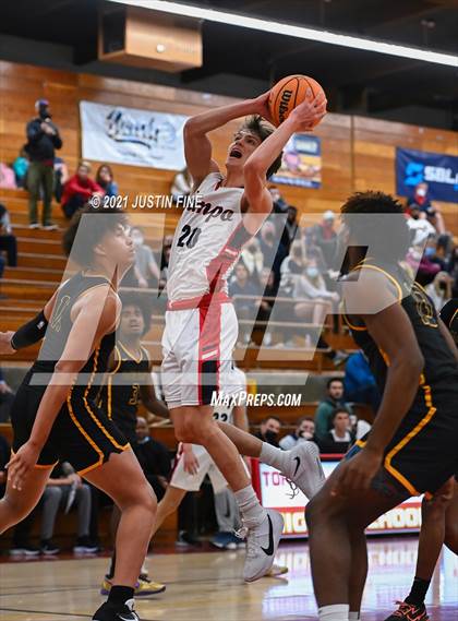 Thumbnail 1 in Campolindo vs. Oak Cliff Faith Family Academy (Torrey Pines Holiday Classic) photogallery.