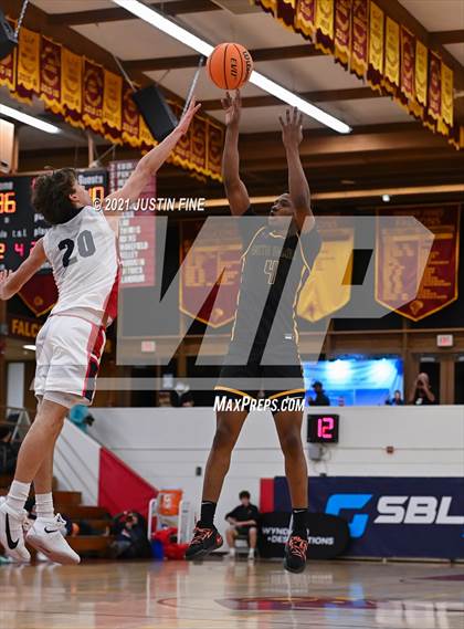 Thumbnail 2 in Campolindo vs. Oak Cliff Faith Family Academy (Torrey Pines Holiday Classic) photogallery.