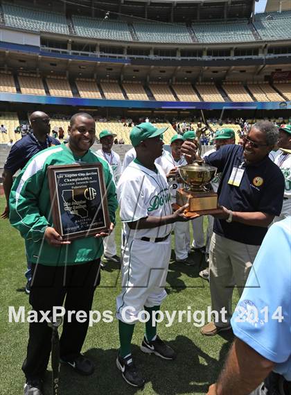 Thumbnail 3 in Dorsey vs. Van Nuys (CIF L.A. City D2 Final) photogallery.