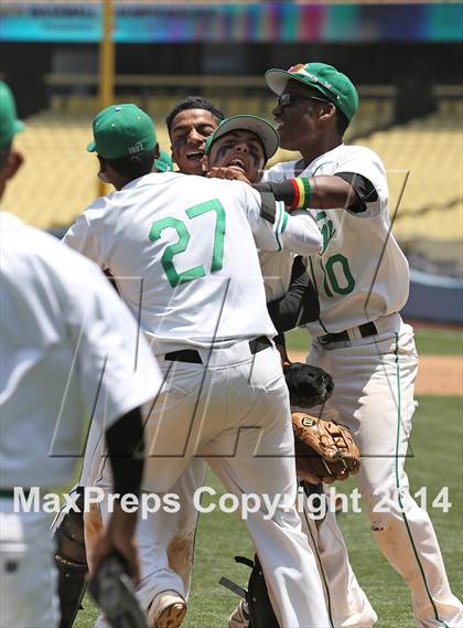 Thumbnail 3 in Dorsey vs. Van Nuys (CIF L.A. City D2 Final) photogallery.