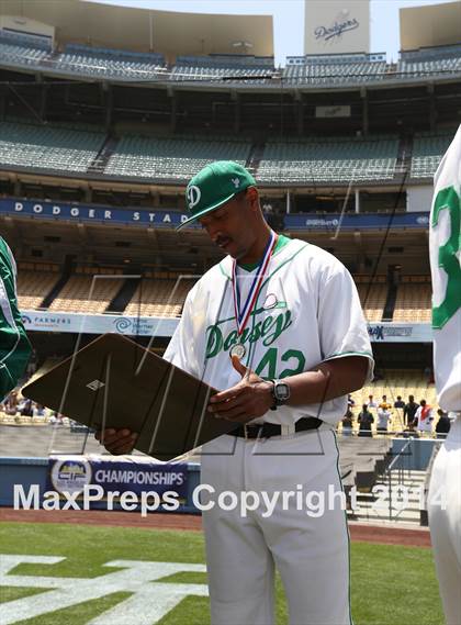 Thumbnail 1 in Dorsey vs. Van Nuys (CIF L.A. City D2 Final) photogallery.