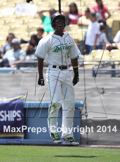 Thumbnail 3 in Dorsey vs. Van Nuys (CIF L.A. City D2 Final) photogallery.