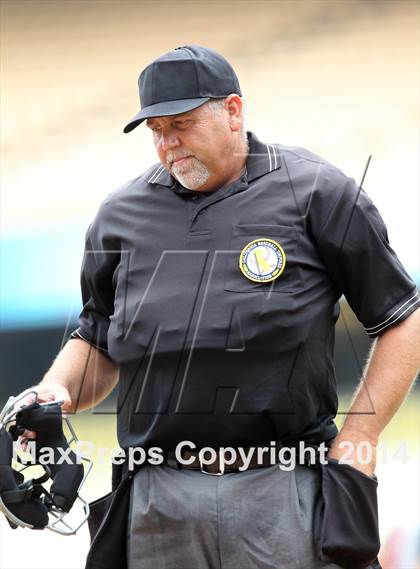 Thumbnail 2 in Dorsey vs. Van Nuys (CIF L.A. City D2 Final) photogallery.