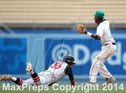 Thumbnail 2 in Dorsey vs. Van Nuys (CIF L.A. City D2 Final) photogallery.