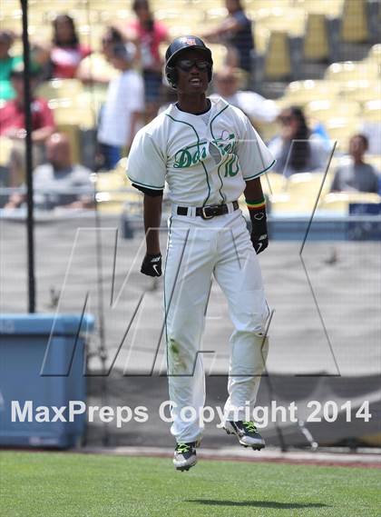 Thumbnail 2 in Dorsey vs. Van Nuys (CIF L.A. City D2 Final) photogallery.