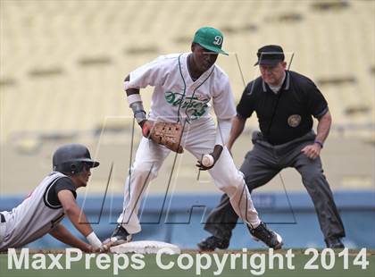 Thumbnail 3 in Dorsey vs. Van Nuys (CIF L.A. City D2 Final) photogallery.