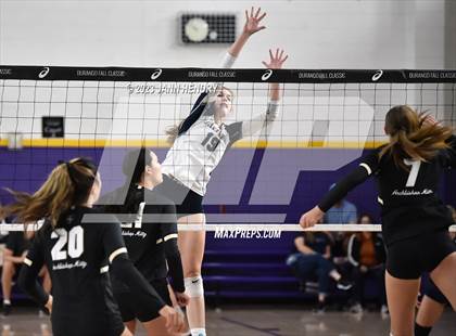 Thumbnail 3 in Sierra Canyon vs. Archbishop Mitty (Durango Fall Classic) photogallery.