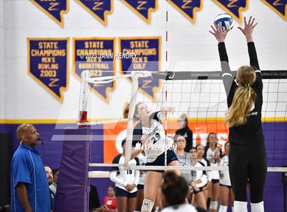 Thumbnail 3 in Sierra Canyon vs. Archbishop Mitty (Durango Fall Classic) photogallery.