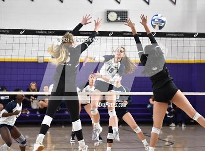 Thumbnail 1 in Sierra Canyon vs. Archbishop Mitty (Durango Fall Classic) photogallery.