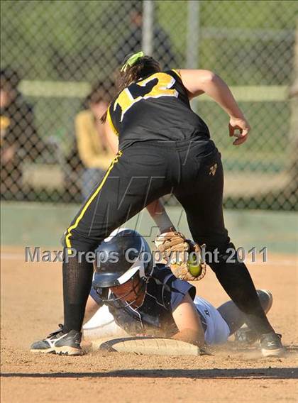Thumbnail 1 in Casa Roble vs. Del Oro (CIF SJS D2 Final) photogallery.