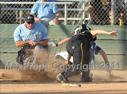 Thumbnail 3 in Casa Roble vs. Del Oro (CIF SJS D2 Final) photogallery.