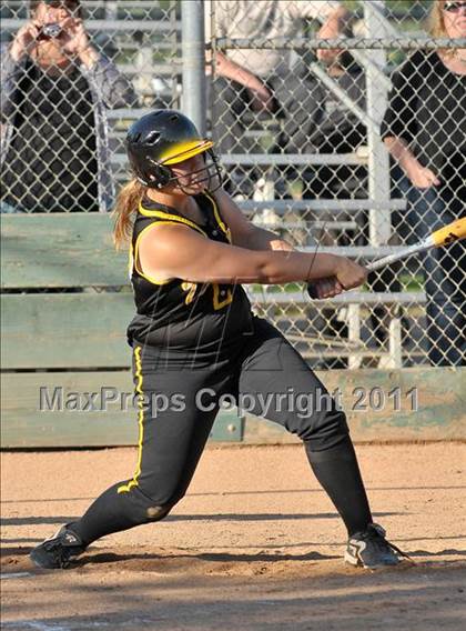 Thumbnail 3 in Casa Roble vs. Del Oro (CIF SJS D2 Final) photogallery.