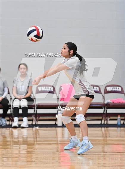 Thumbnail 2 in FR: Cypress Woods @ Waller (B Teams) photogallery.