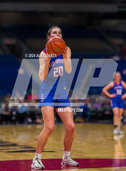 Thumbnail 3 in Newcastle vs Valley (UIL 1A Basketball Final) photogallery.