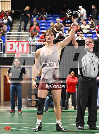 Thumbnail 1 in UIL 5A/6A State Championships - Session 3 photogallery.