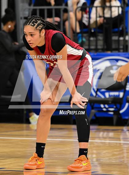 Thumbnail 1 in Grayson vs. Lowndes (GHSA 7A Semifinal) photogallery.