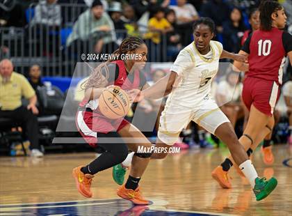 Thumbnail 2 in Grayson vs. Lowndes (GHSA 7A Semifinal) photogallery.
