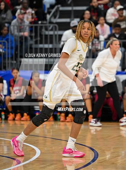 Thumbnail 3 in Grayson vs. Lowndes (GHSA 7A Semifinal) photogallery.