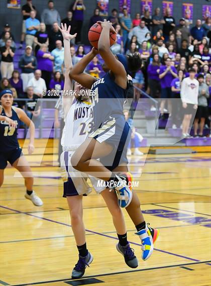 Thumbnail 2 in Casteel @ Sunrise Mountain (AIA 5A Quarterfinal) photogallery.