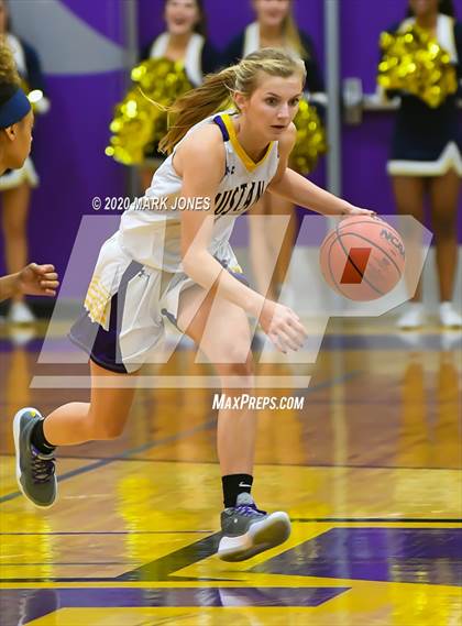 Thumbnail 2 in Casteel @ Sunrise Mountain (AIA 5A Quarterfinal) photogallery.