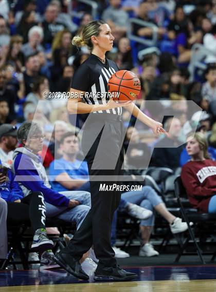 Thumbnail 2 in Clark vs. DeSoto (UIL 6A Basketball State Final) photogallery.
