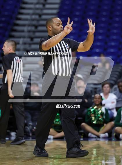 Thumbnail 2 in Clark vs. DeSoto (UIL 6A Basketball State Final) photogallery.