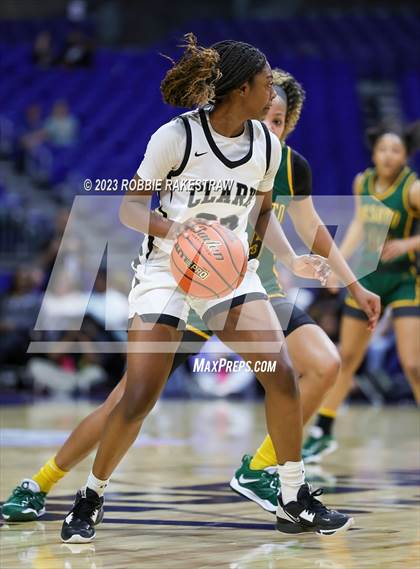 Thumbnail 2 in Clark vs. DeSoto (UIL 6A Basketball State Final) photogallery.