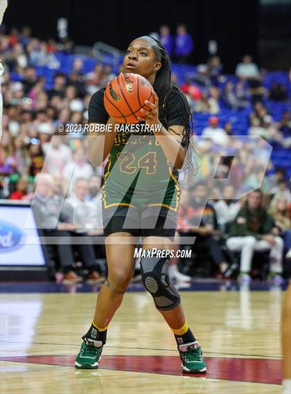 Thumbnail 3 in Clark vs. DeSoto (UIL 6A Basketball State Final) photogallery.