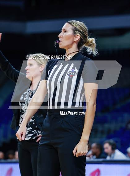 Thumbnail 3 in Clark vs. DeSoto (UIL 6A Basketball State Final) photogallery.