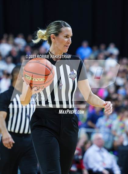 Thumbnail 1 in Clark vs. DeSoto (UIL 6A Basketball State Final) photogallery.