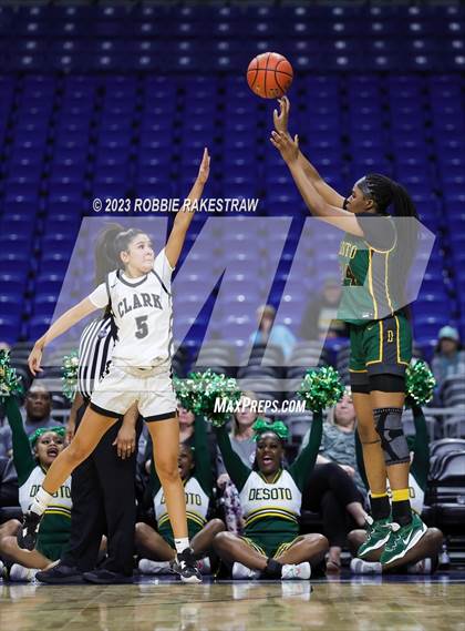 Thumbnail 3 in Clark vs. DeSoto (UIL 6A Basketball State Final) photogallery.