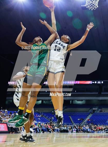 Thumbnail 3 in Clark vs. DeSoto (UIL 6A Basketball State Final) photogallery.