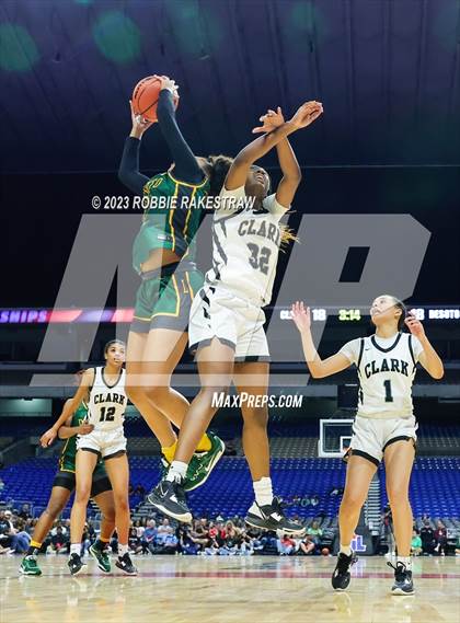 Thumbnail 1 in Clark vs. DeSoto (UIL 6A Basketball State Final) photogallery.