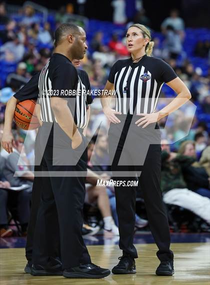 Thumbnail 1 in Clark vs. DeSoto (UIL 6A Basketball State Final) photogallery.