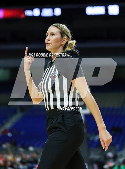 Thumbnail 1 in Clark vs. DeSoto (UIL 6A Basketball State Final) photogallery.