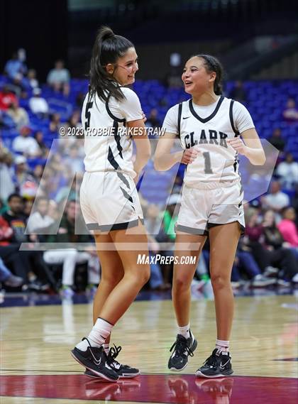 Thumbnail 1 in Clark vs. DeSoto (UIL 6A Basketball State Final) photogallery.