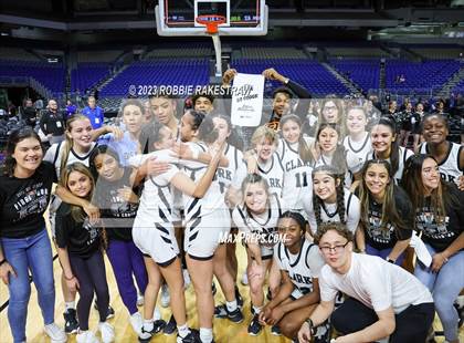 Thumbnail 2 in Clark vs. DeSoto (UIL 6A Basketball State Final) photogallery.