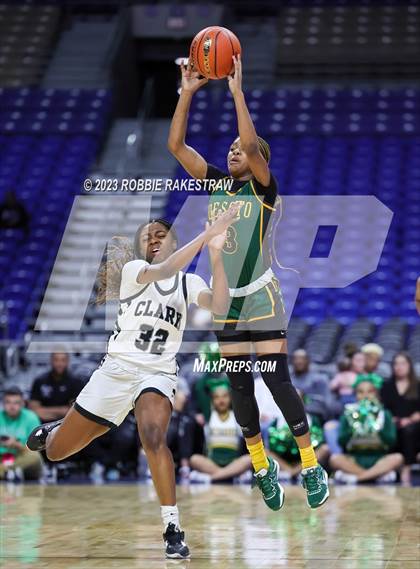 Thumbnail 1 in Clark vs. DeSoto (UIL 6A Basketball State Final) photogallery.