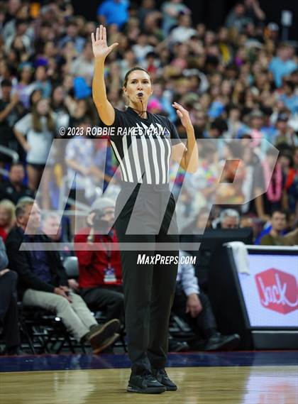 Thumbnail 1 in Clark vs. DeSoto (UIL 6A Basketball State Final) photogallery.