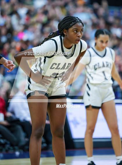 Thumbnail 1 in Clark vs. DeSoto (UIL 6A Basketball State Final) photogallery.