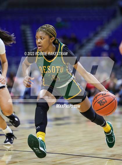 Thumbnail 2 in Clark vs. DeSoto (UIL 6A Basketball State Final) photogallery.