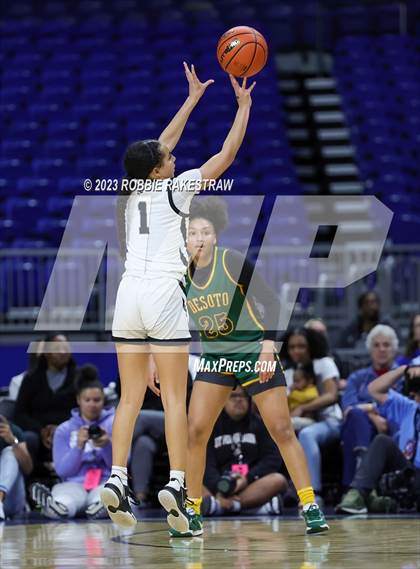 Thumbnail 1 in Clark vs. DeSoto (UIL 6A Basketball State Final) photogallery.