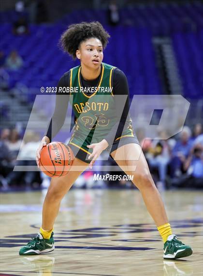 Thumbnail 2 in Clark vs. DeSoto (UIL 6A Basketball State Final) photogallery.